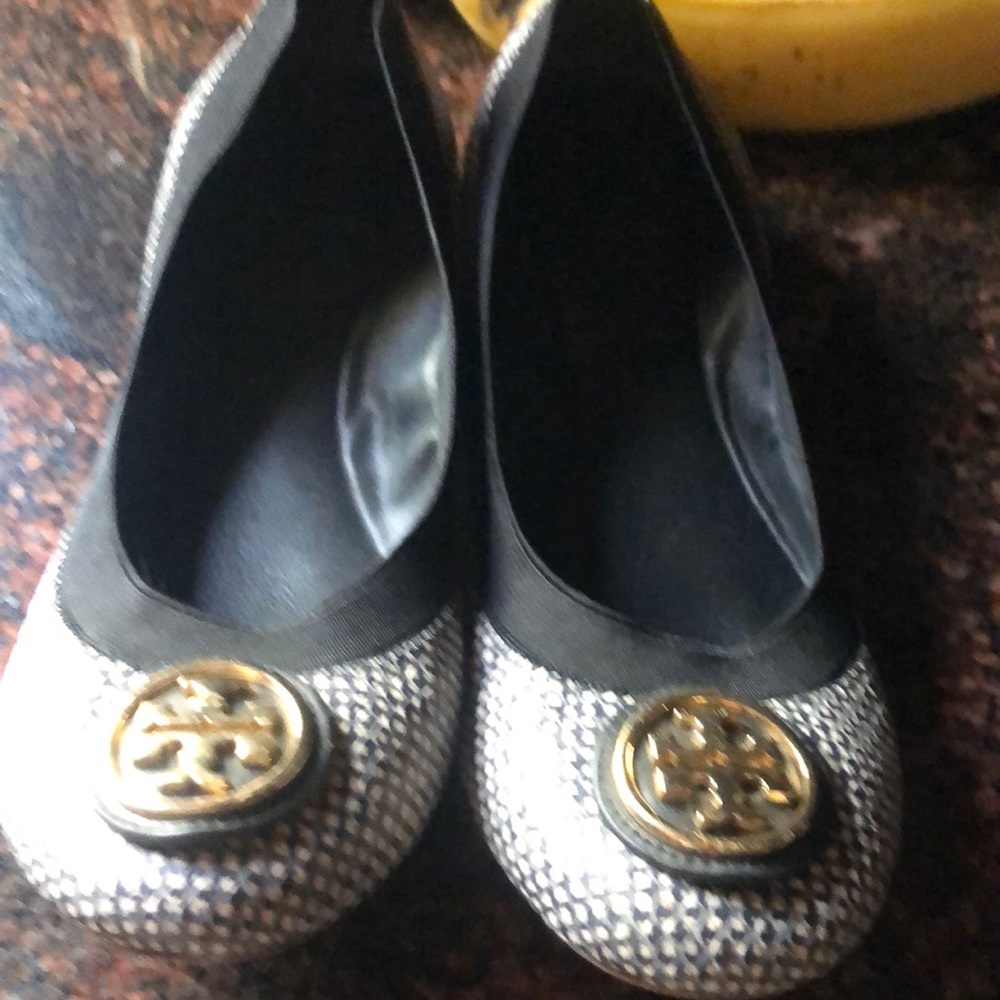 Tory Burch size 8 black